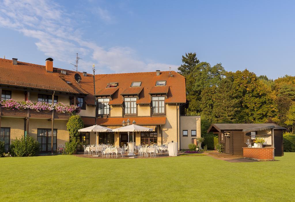 Krone Am Park - Gaestehaus Des Hotel Krone Alzenau Extérieur photo